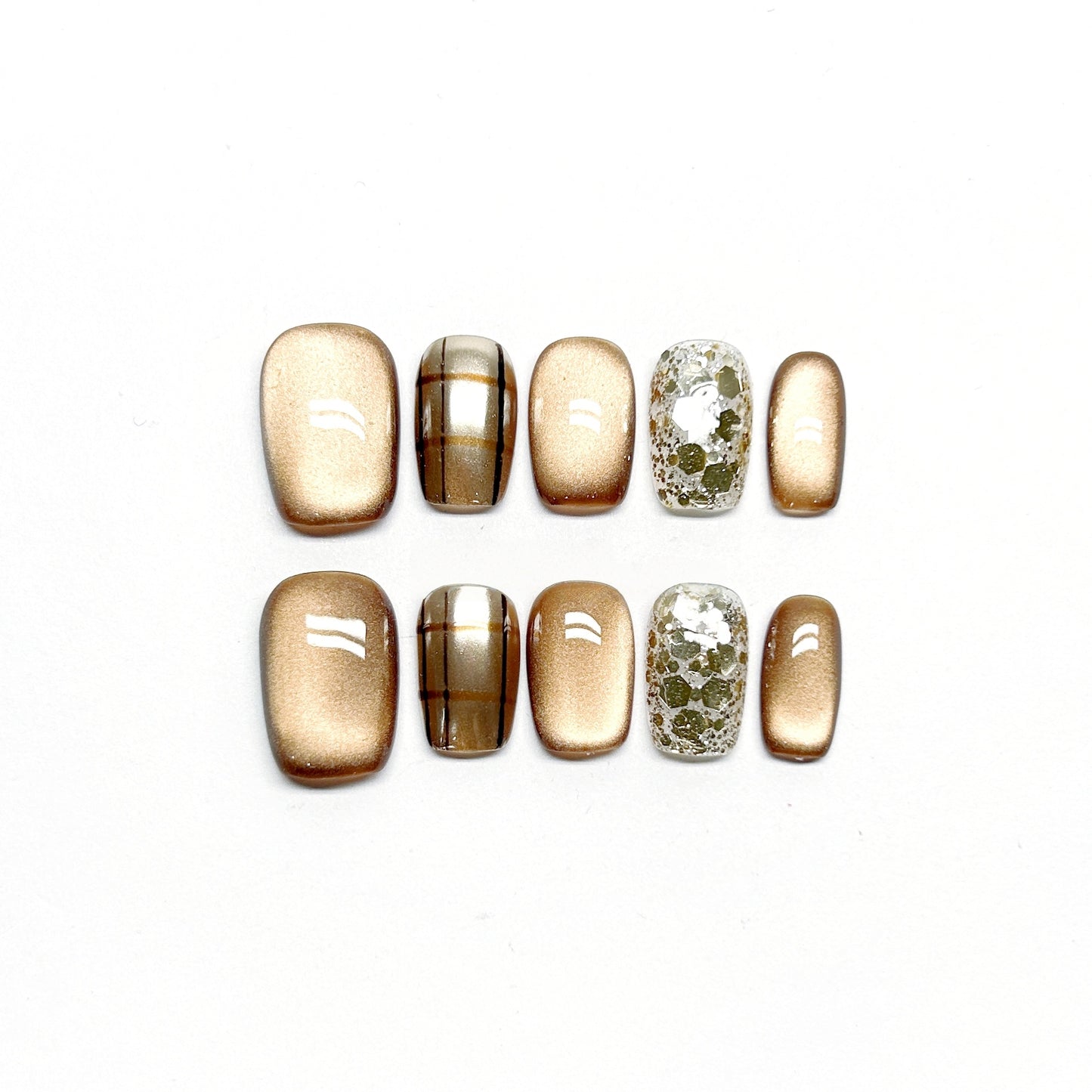 Golden Checked Cat-eye Nail - Medium Square