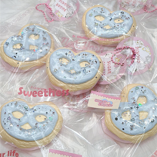 Macaron-Pretzel Squishy