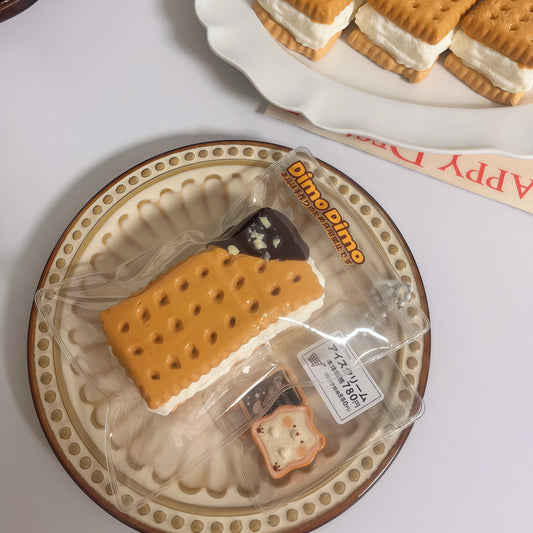 Soda Cracker Cookie Squishy