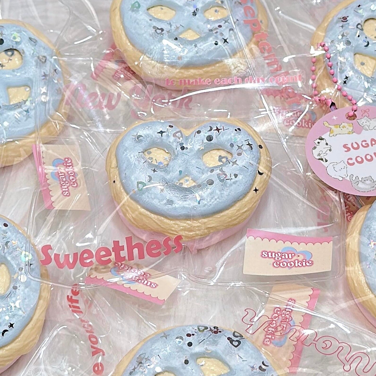 Macaron-Pretzel Squishy