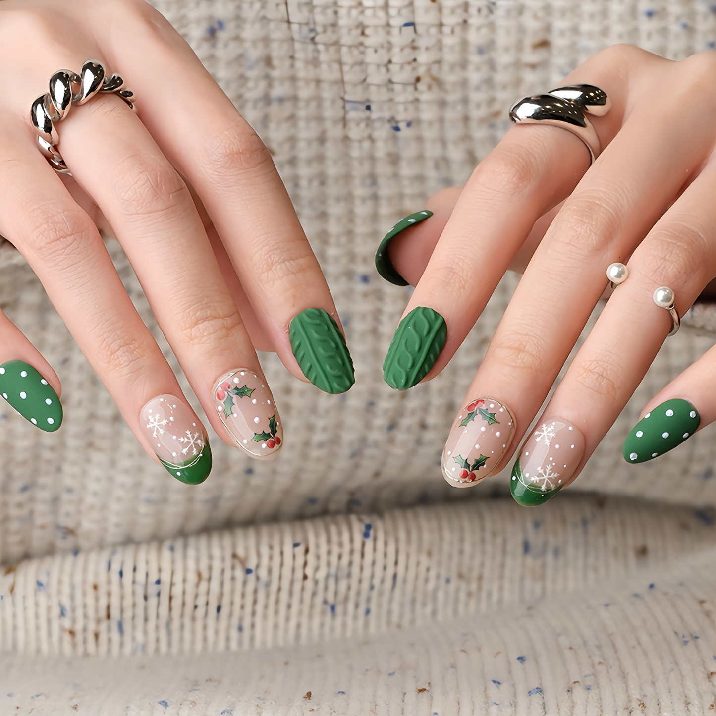 Green Matte Hand-painted Christmas Nail - Short Almond