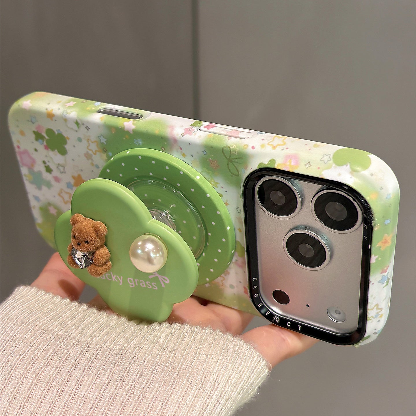 Bear with Pearls Magnetic Stand Acrylic Phone Case
