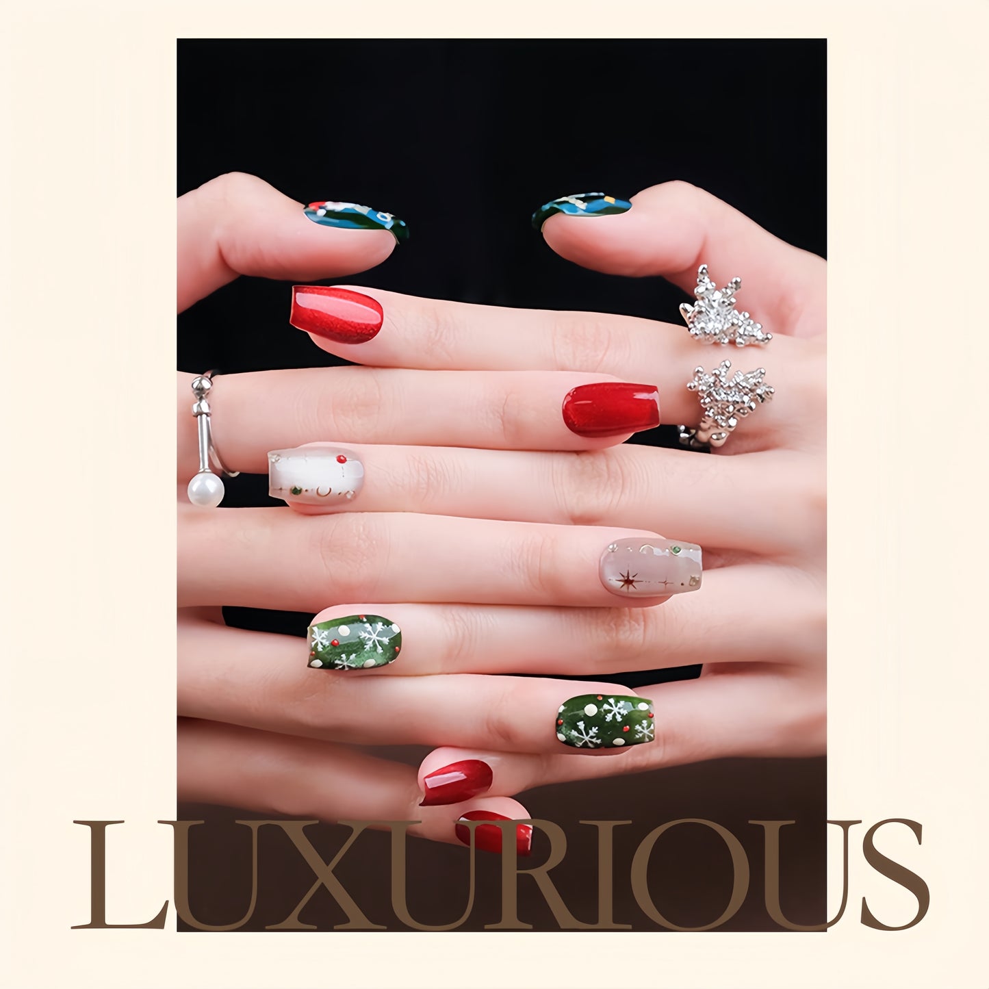 Shinny Cartoon Cat-eye Christmas Nail with Gem - Short Coffin