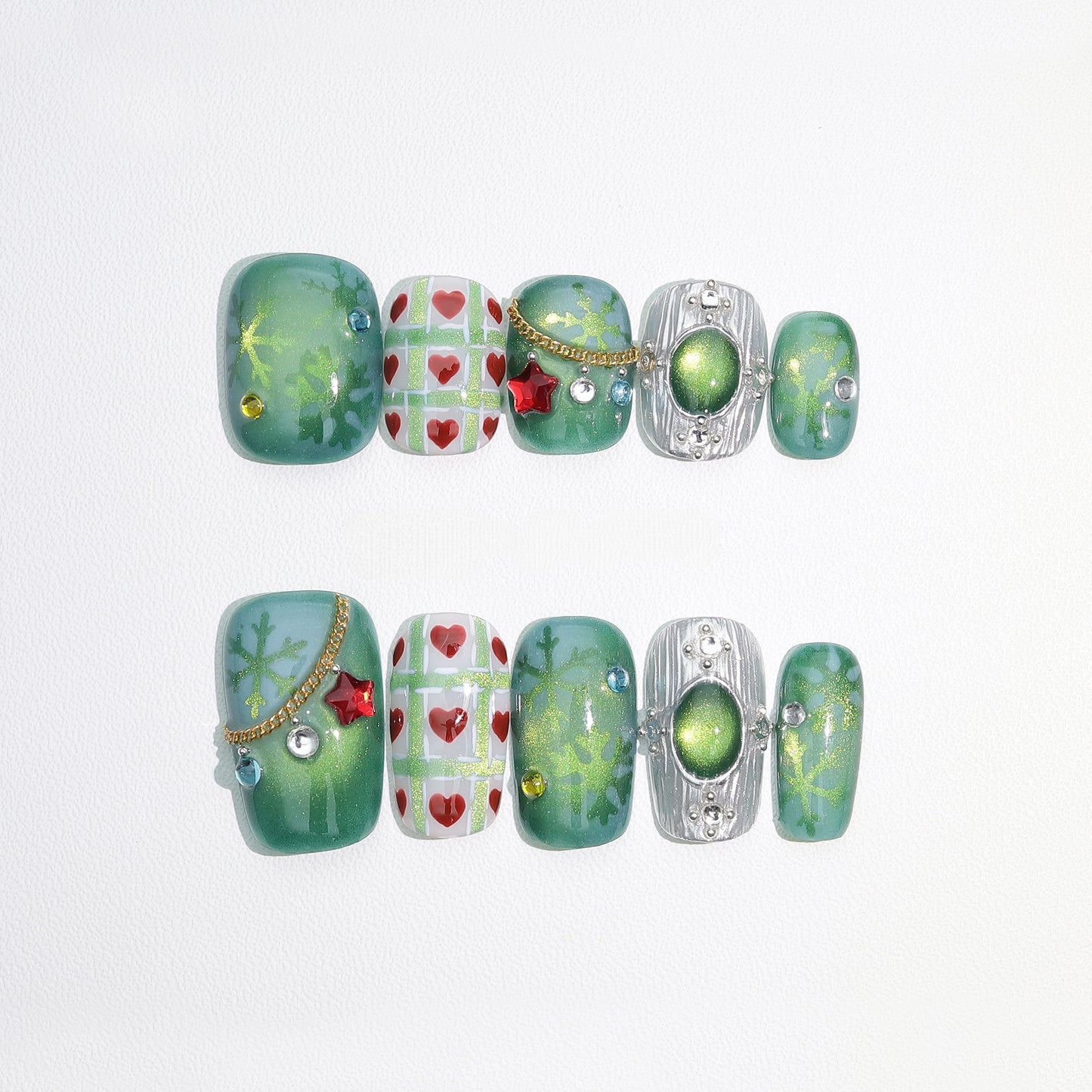 Green Gradient Cay-eye Chekced Christmas Nail with Diamond/Gem - Medium Square