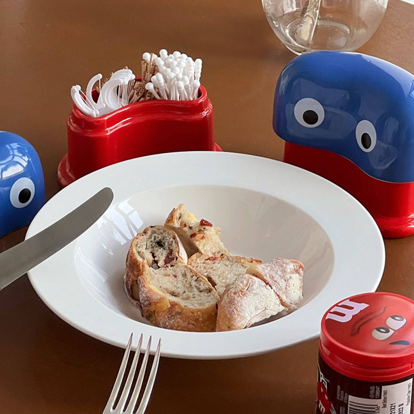 Big Eye-Shaped Dental Floss Organizer Box