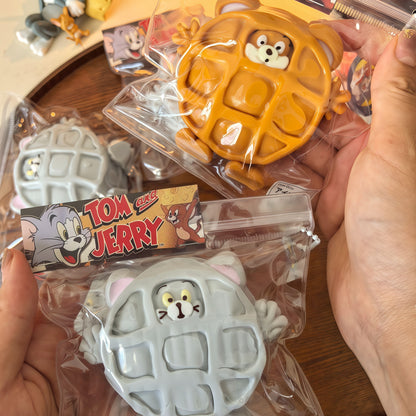 Tommy & Jerry's Duo Biscuits Squishy