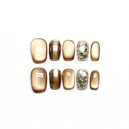 Golden Checked Cat-eye Nail - Medium Square