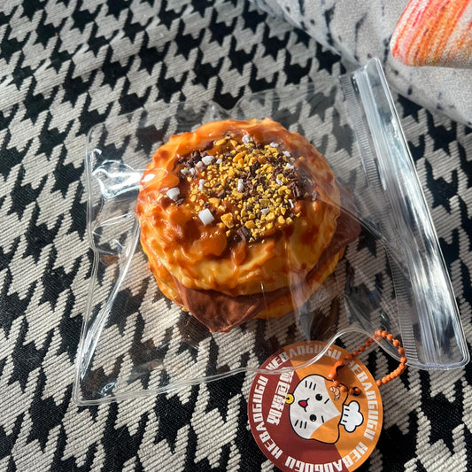 Four-Layer Pineapple Bun with Beef and Pineapple Slice Squishy