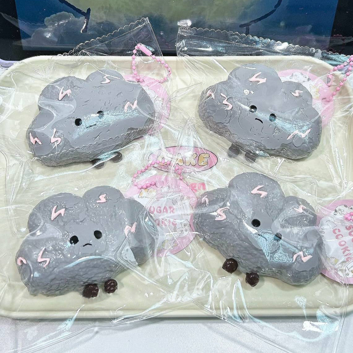 Puffy Dark Cloud Squishy