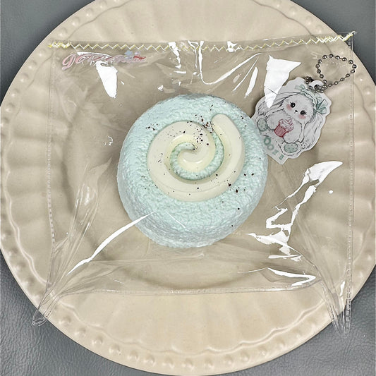 Mint Double-Layer Cream Round Toast Squishy