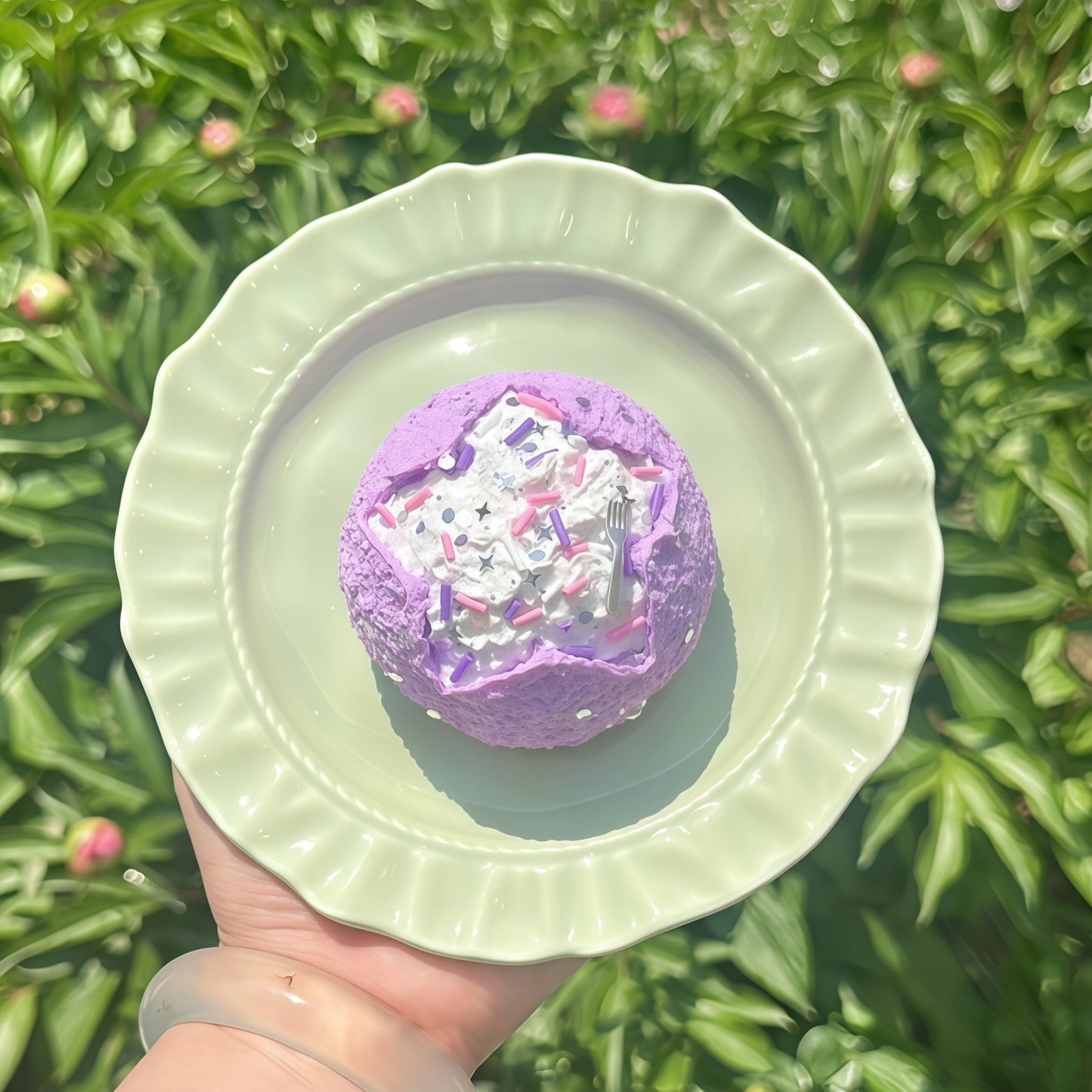 Starry Pretzel Bun Squishy