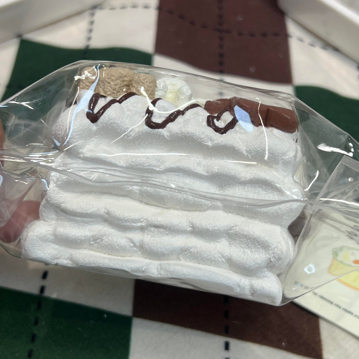 Cream Sweetheart Squishy