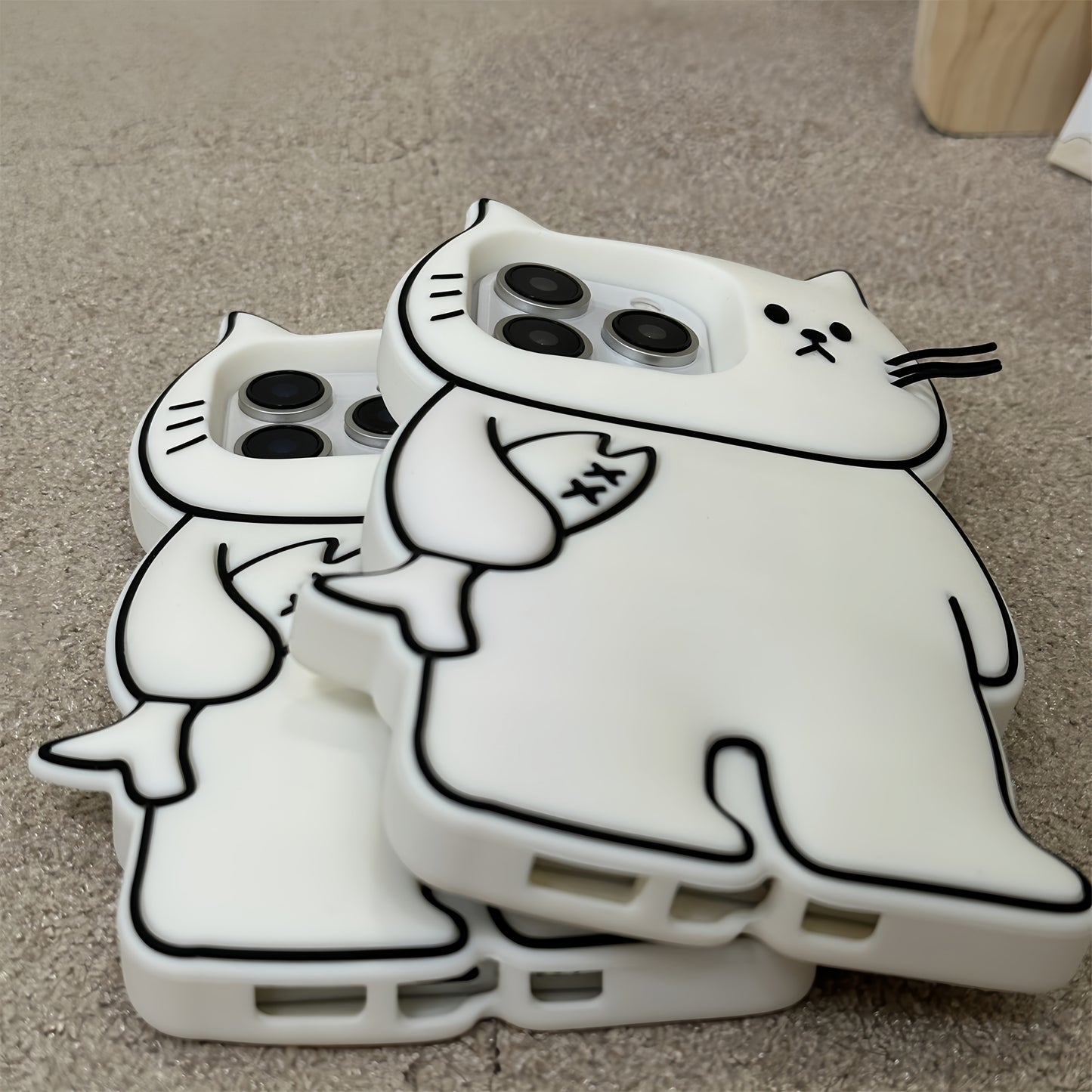 Line Cat Holding Dried Fish Silicone Phone Case