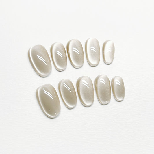 White Cat-Eye Solid Nails - Medium Square/Short Almond