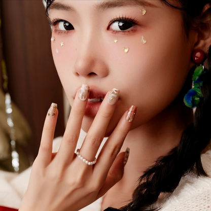 White Hand-painted Glided Gold Christmas Nail - Short Coffin