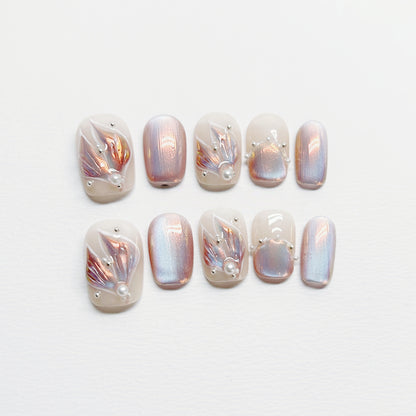 White Shell French Nail with Pearl - Medium Square/Short Almond