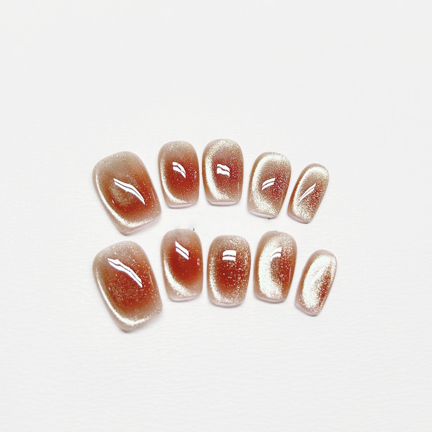 Red Gradient Cat-eye Nail - Medium Square/Short Almond