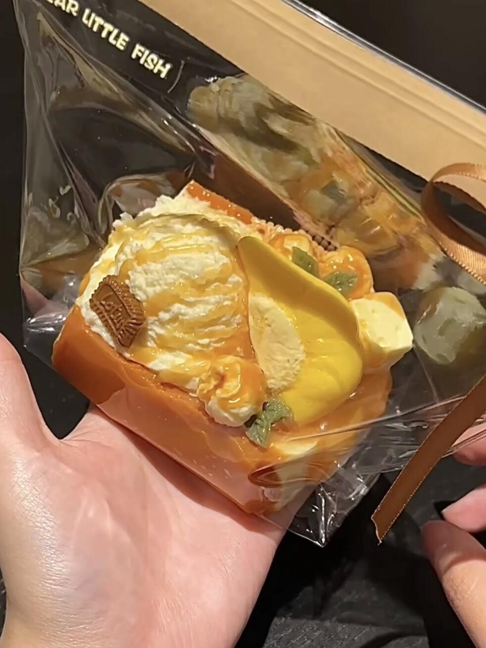 Fruit Cream Sandwich Squishy