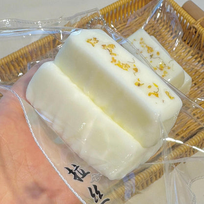 Stretchy Mochi Tart Squishy