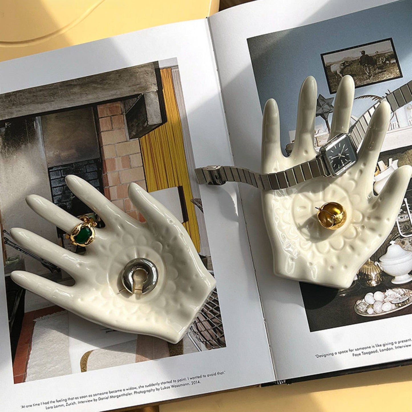 Palm-Shaped Ceramic Ring Display Holder