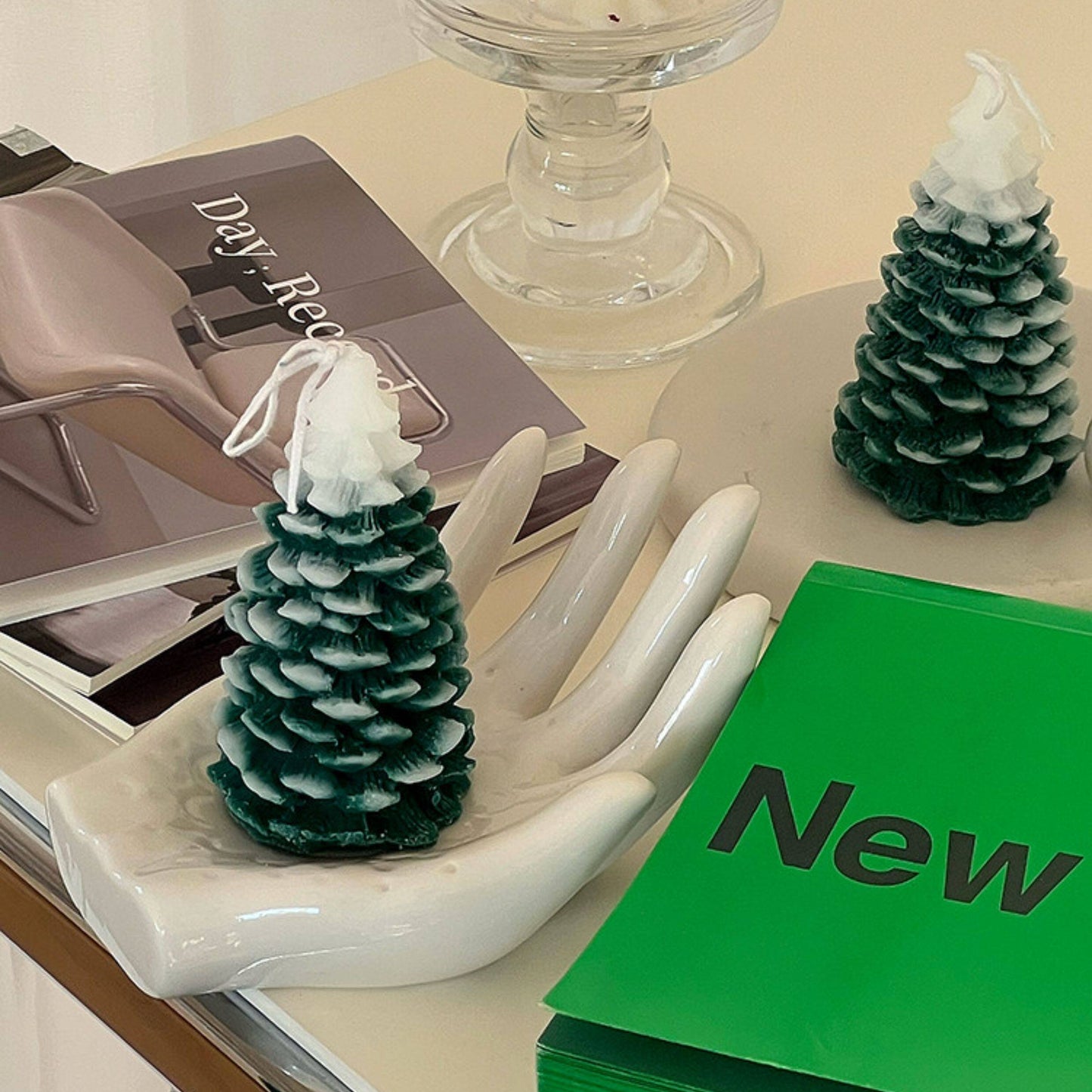 Palm-Shaped Ceramic Ring Display Holder