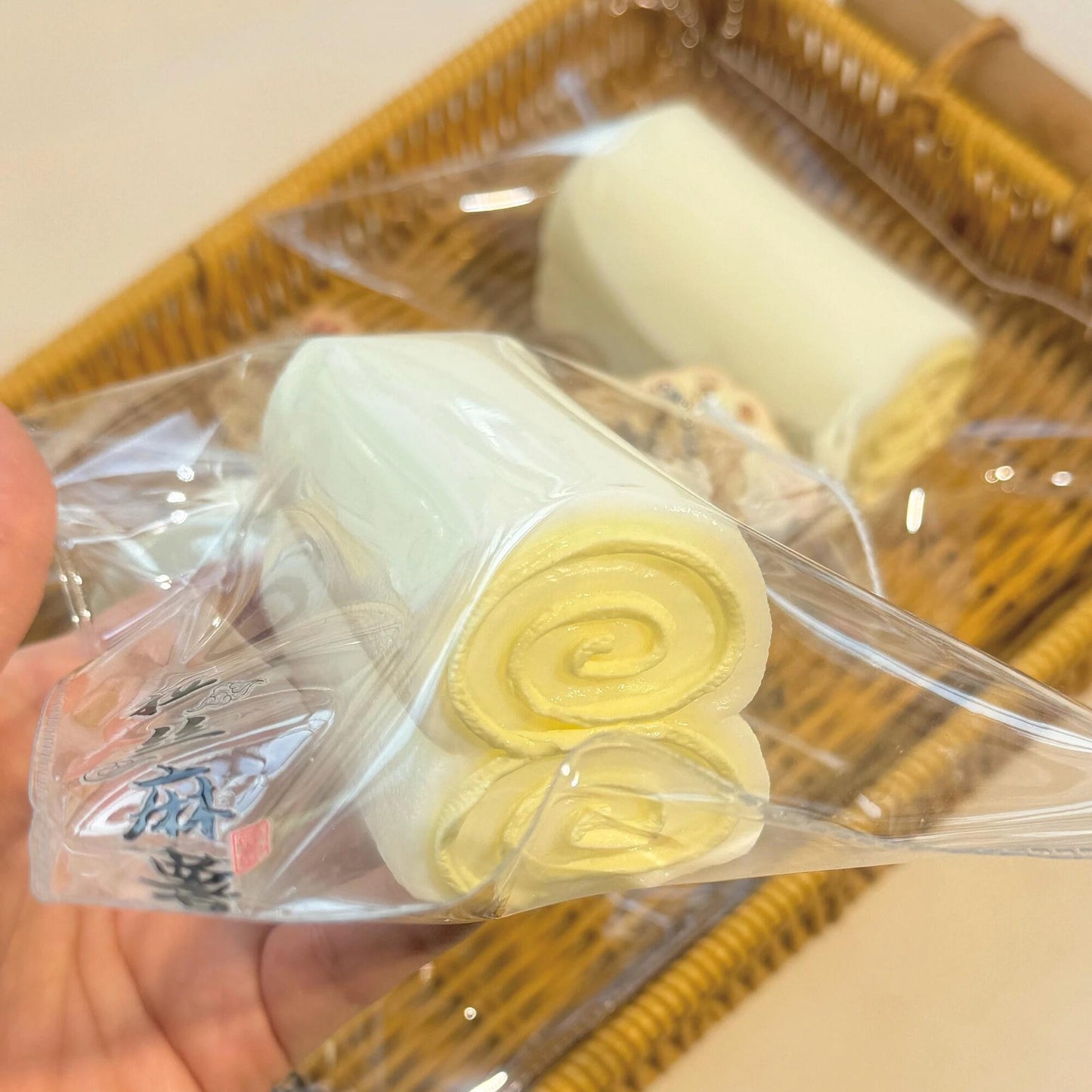 Stretchy Mochi Roll Squishy