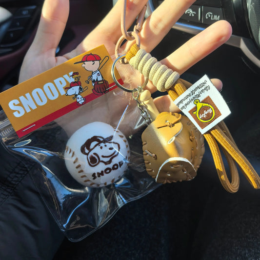 Snoopy Baseball Squishy