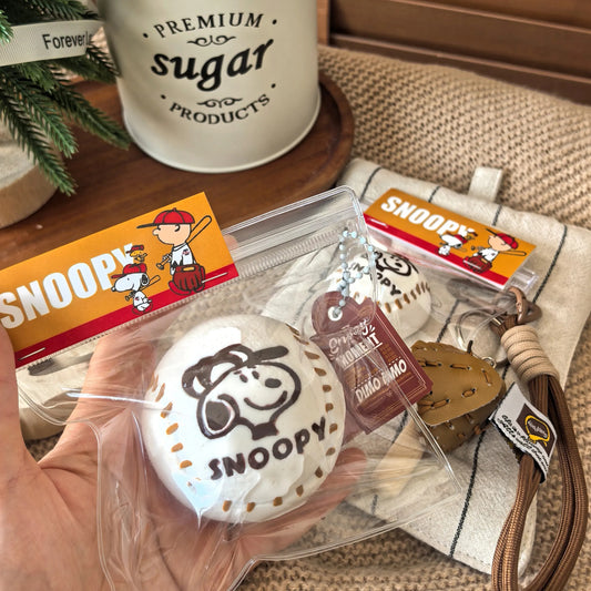 Snoopy Baseball Squishy