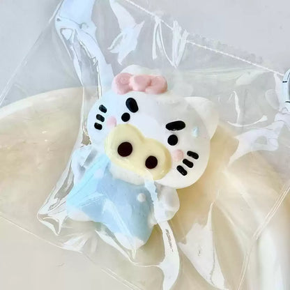 Hands-on-Hips Little Pig Squishy