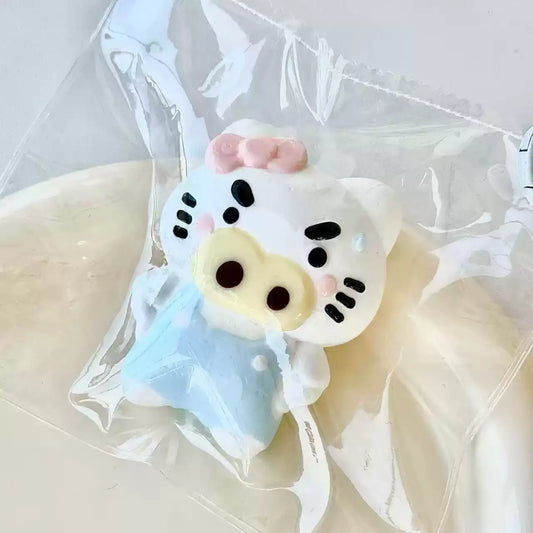 Hands-on-Hips Little Pig Squishy